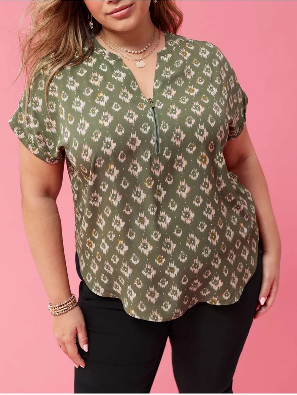 Maurices NEW Olive Green Ikat V Neck Blouse Size 4X Short Sleeve Lightweight